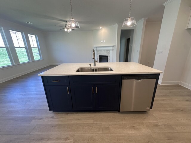 spare room featuring baseboards, visible vents, dark wood finished floors, ornamental molding, and a chandelier