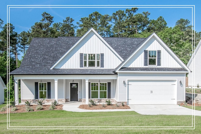 view of front of house featuring a front yard