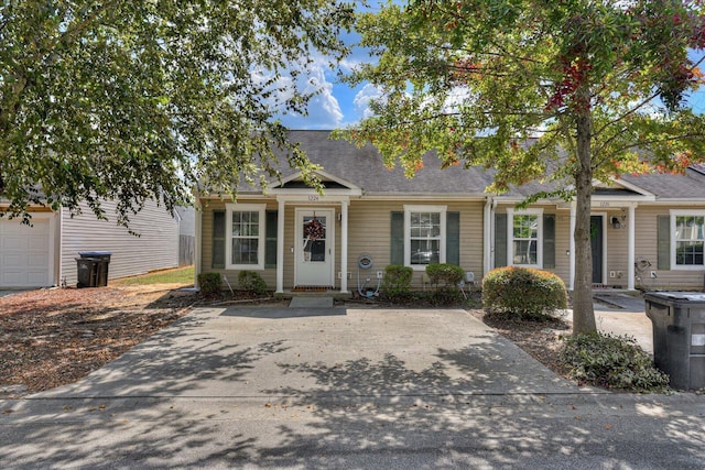 view of front of house