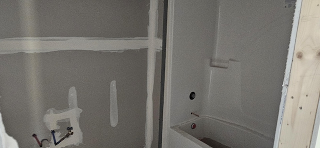 331 2nd Ave, North Augusta, SC 29841 - bathroom featuring bathtub / shower combination