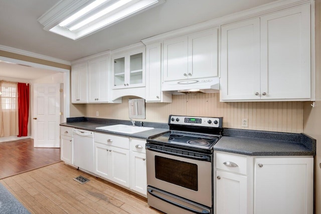 2011 Denmark Dr, Augusta, GA 30906 - kitchen with stainless steel range with electric stovetop, dark countertops, under cabinet range hood, a sink, and dishwasher
