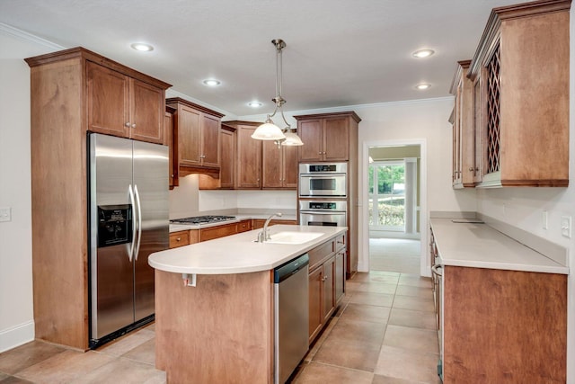 2288 William Few Pkwy, Evans, GA 30809 - kitchen featuring stainless steel appliances, a sink, light countertops, ornamental molding, and recessed lighting