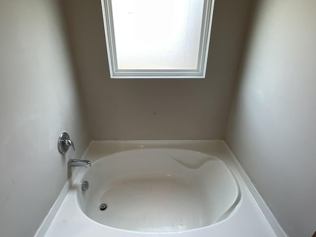134 Grindle Shls, Grovetown, GA 30813 - bathroom with a bathtub