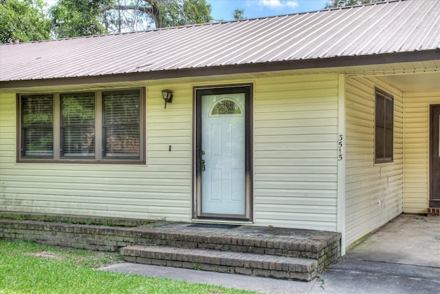 3515 Potomac Dr, Augusta, GA 30906 - property entrance featuring metal roof