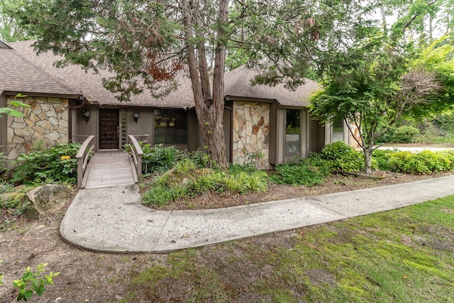 705 Woodgate Ct, Augusta, GA 30909 - english style home with stone siding and roof with shingles