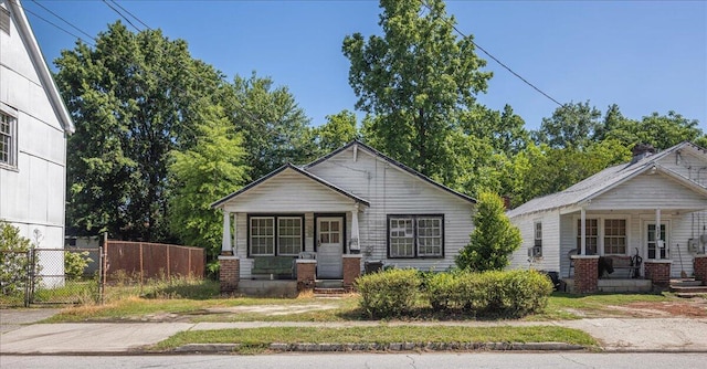 view of front of property with covered porch