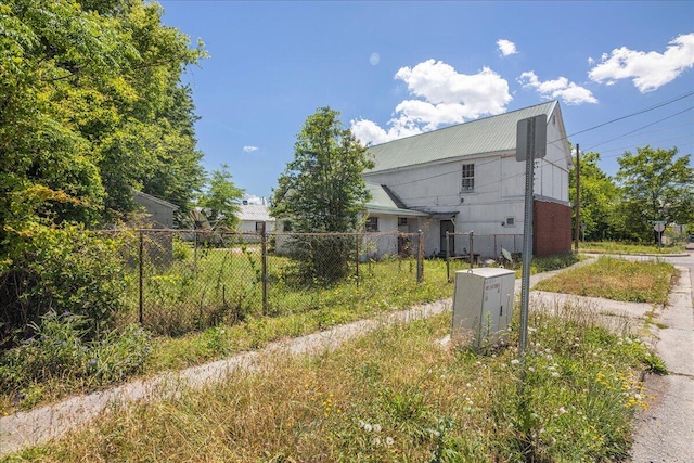 view of home's exterior