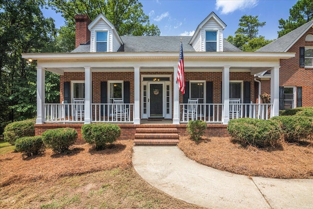 view of front of property featuring a porch