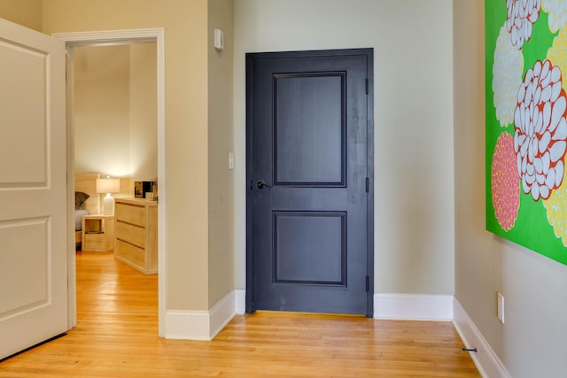 936 Broad St, Augusta, GA 30901 - foyer featuring light wood-style floors and baseboards