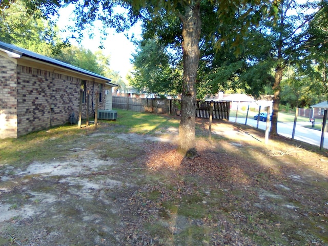 view of yard with cooling unit