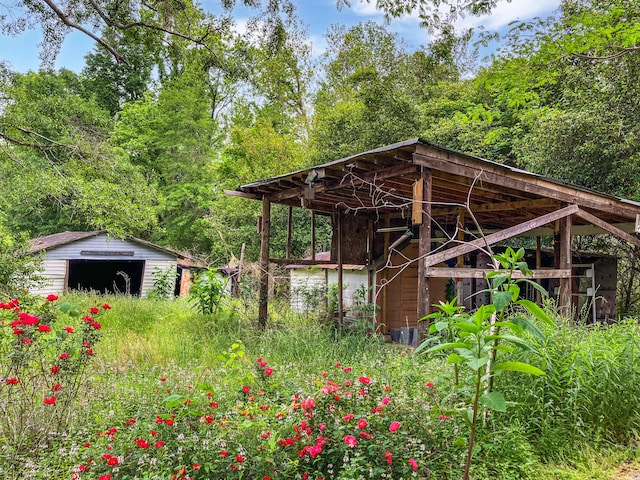 view of outbuilding featuring an outdoor structure