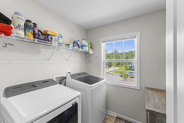 4136 Buffalo Trl, Evans, GA 30809 - laundry room with washer and clothes dryer and baseboards