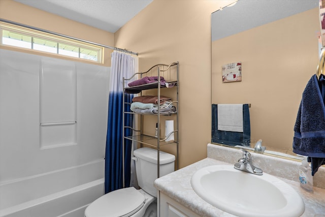 2795 Davis Mill Rd, Hephzibah, GA 30815 - bathroom with shower / tub combo, toilet, and vanity