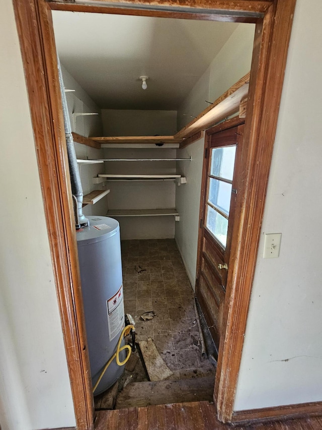 109 E E Walker St, Augusta, GA 30901 - utility room featuring water heater
