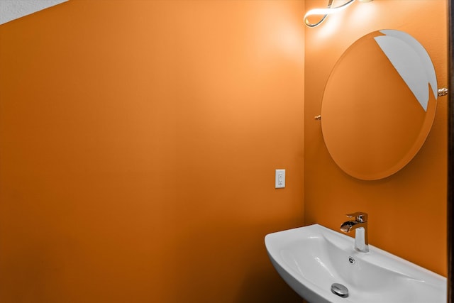 221 Creek View Cir, Martinez, GA 30907 - bathroom featuring a sink