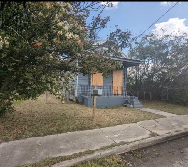 406 Hamilton St, Augusta, GA 30904 - view of home's exterior with a porch and a yard