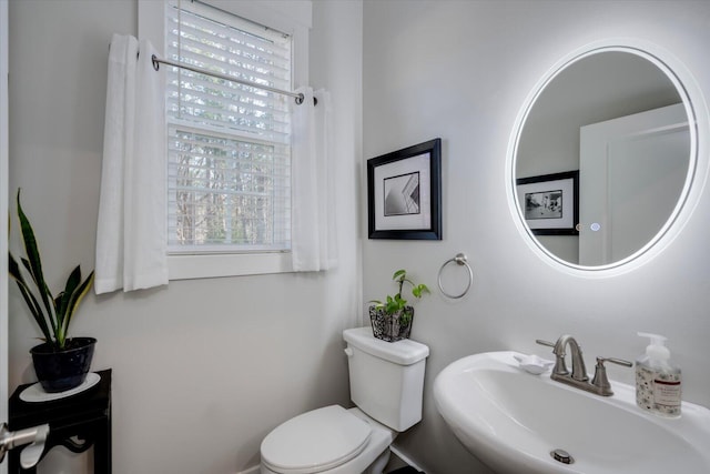 147 Shenandoah Dr, Mccormick, SC 29835 - bathroom featuring sink and toilet