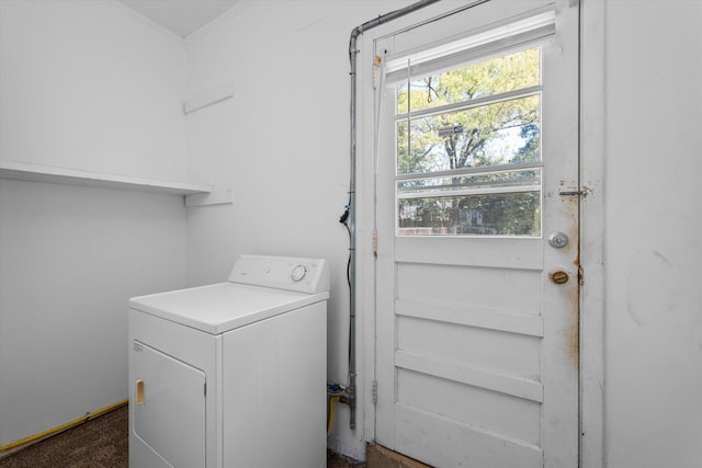 clothes washing area with washer / clothes dryer