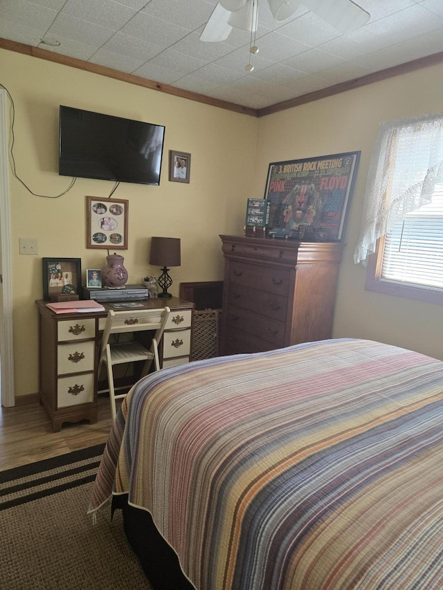3706 Cooter Creek Rd, Elberton, GA 30635 - bedroom with crown molding, ceiling fan, and wood finished floors