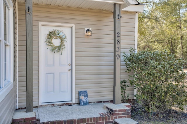 view of property entrance