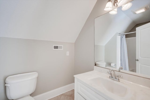 bathroom featuring curtained shower, toilet, vanity, visible vents, and baseboards