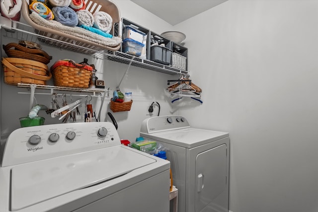 721 Spalding Ct, Martinez, GA 30907 - laundry area featuring washer and dryer