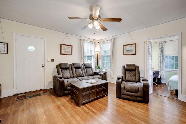 1730 Kissingbower Rd, Augusta, GA 30904 - living area featuring light wood-style floors and a ceiling fan