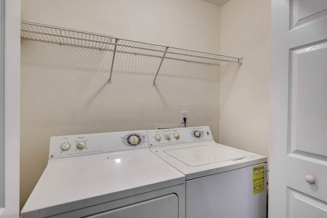 198 Eagle Lake Rd, North Augusta, SC 29841 - laundry room with washer and clothes dryer