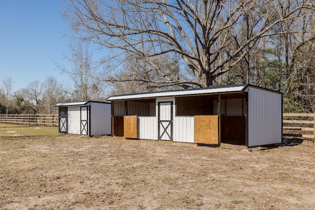 exterior space featuring an outbuilding