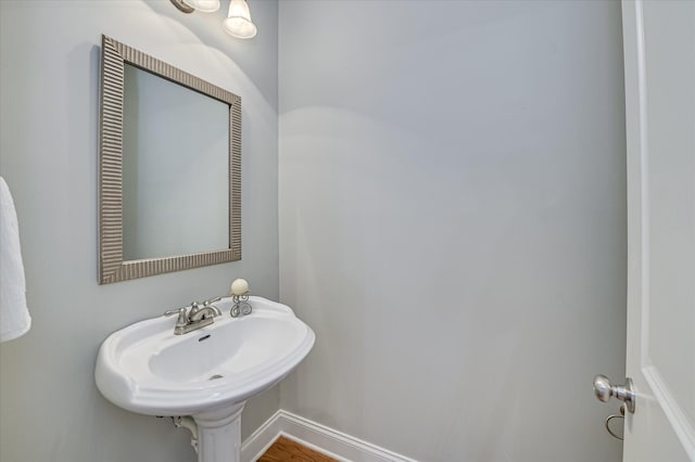 1132 Sumter Landing Cir, Evans, GA 30809 - bathroom with a sink and baseboards