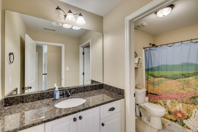 full bath featuring a shower with curtain, vanity, toilet, visible vents, and tile patterned flooring