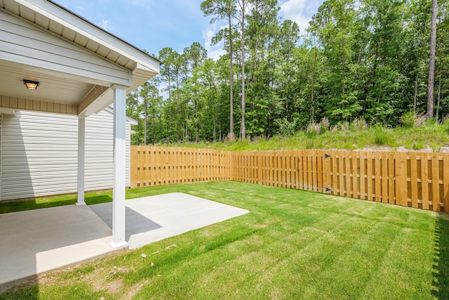 1006 Rosendale Dr, Hephzibah, GA 30815 - fenced backyard with a patio