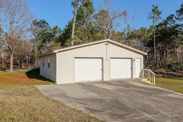 view of detached garage