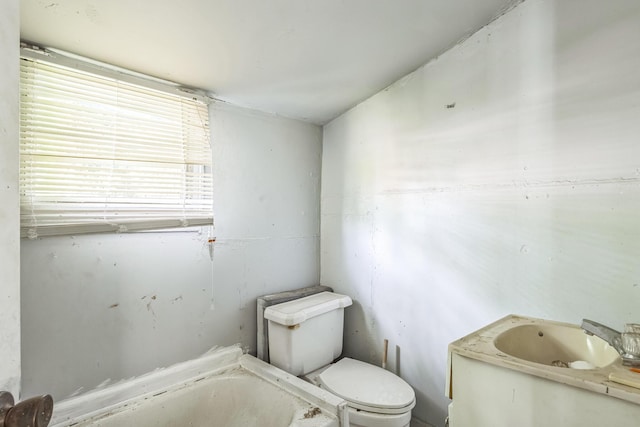 1843 Blairs Ln, Augusta, GA 30904 - bathroom with toilet, a bathtub, and vanity