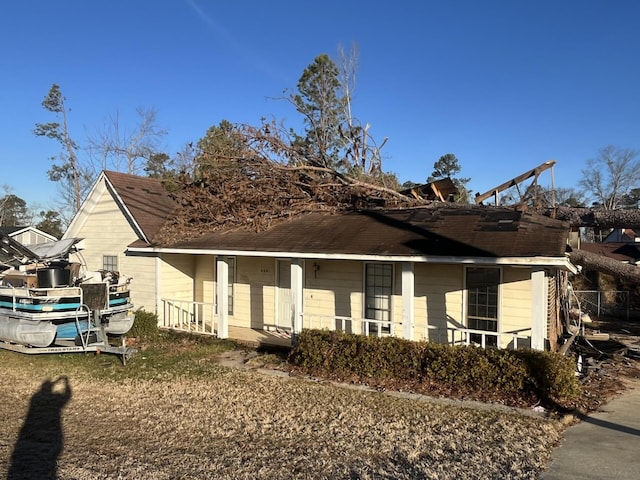 view of front of property