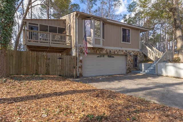 view of front of home featuring a garage