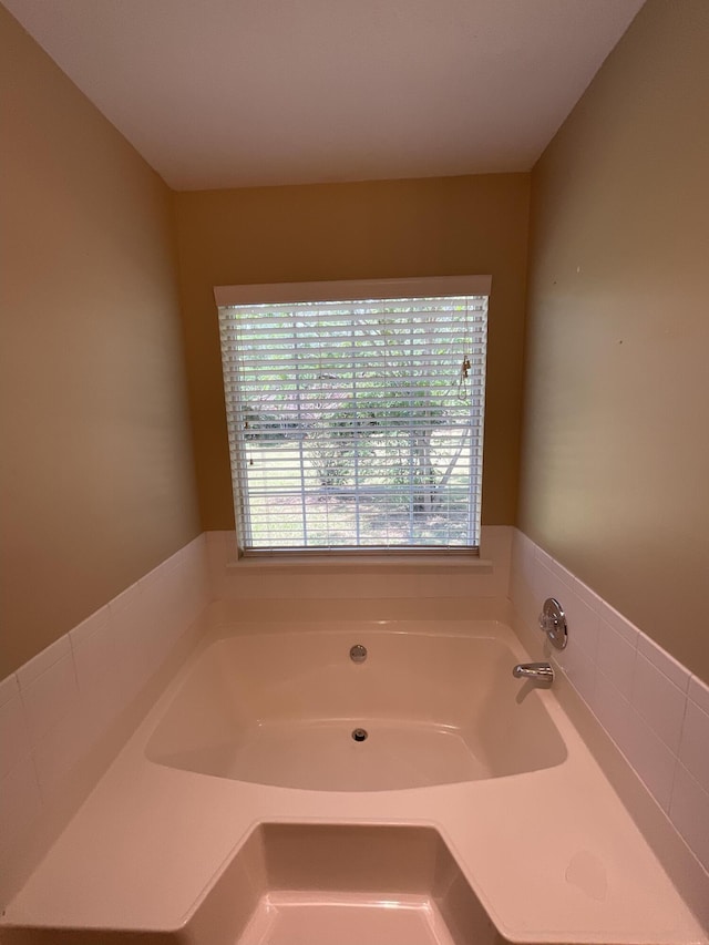 930 Hunting Horn Way, Evans, GA 30809 - bathroom featuring a garden tub