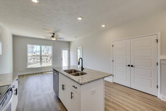 unfurnished room featuring dark colored carpet, visible vents, and baseboards