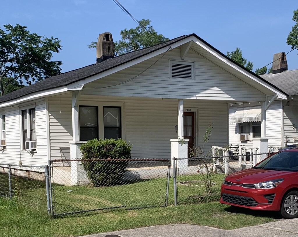 1940 Starnes St, Augusta, GA 30904 - photo 1