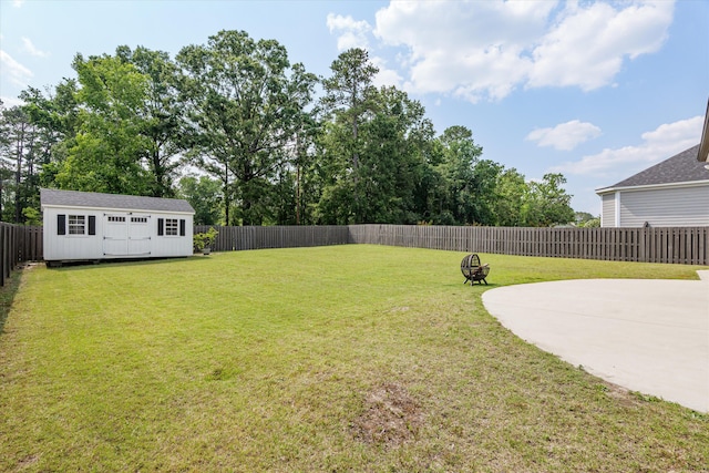 529 River Oaks Ln, Evans, GA 30809 - view of yard featuring an outdoor structure and a patio