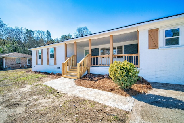 view of front of house with a porch