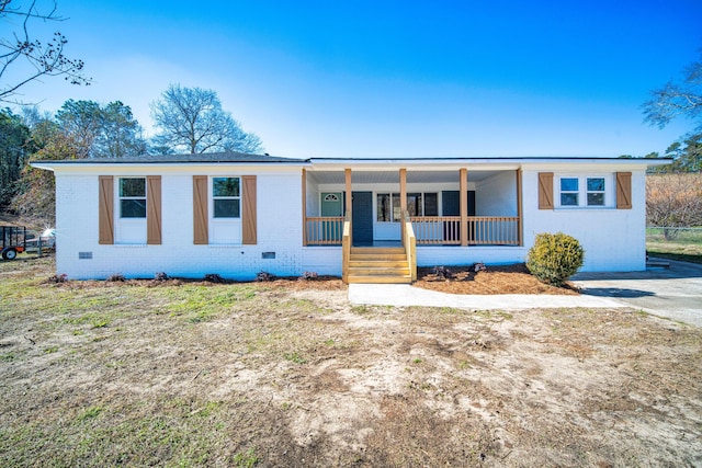 view of front of property with covered porch