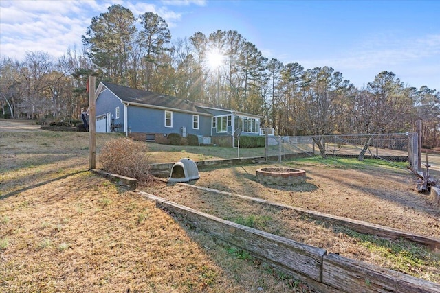 exterior space featuring a front lawn