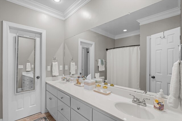 707 Hickman Rd, Augusta, GA 30904 - full bath with shower / bath combo with shower curtain