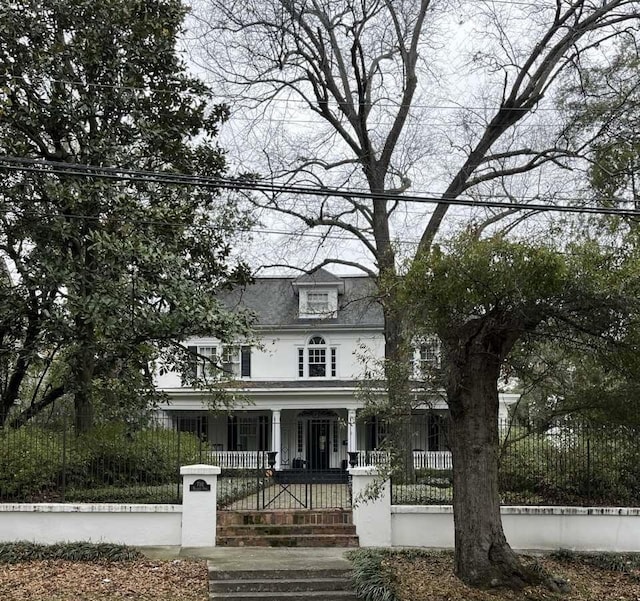 view of front of house