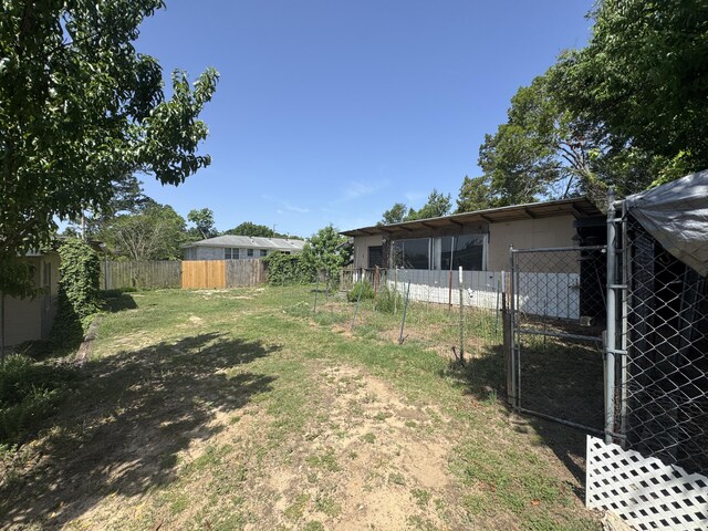 2255 Walden Dr, Augusta, GA 30904 - view of yard with fence
