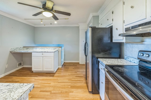 4572 Colonial Rd, Martinez, GA 30907 - kitchen featuring stainless steel electric range oven, under cabinet range hood, light wood-type flooring, a ceiling fan, and white cabinets