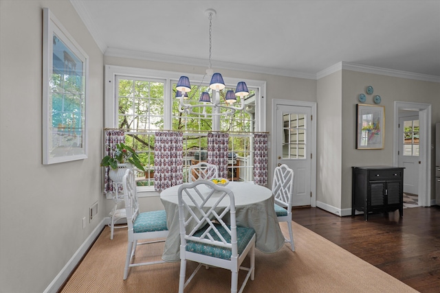 dining space with visible vents, baseboards, an inviting chandelier, ornamental molding, and dark wood-type flooring