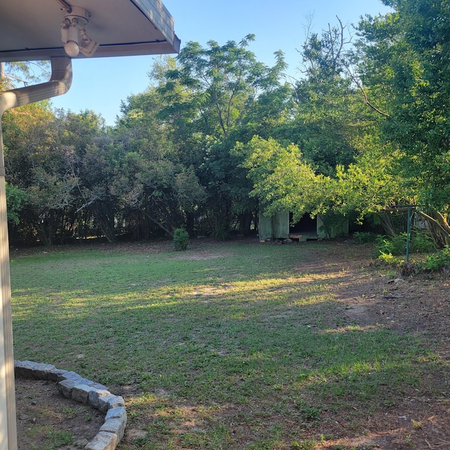 2514 Cascade Dr, Augusta, GA 30904 - view of grassy yard