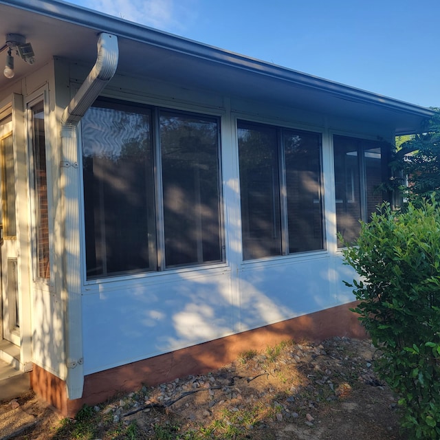 2514 Cascade Dr, Augusta, GA 30904 - view of side of property with a sunroom